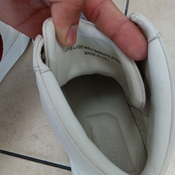 Bally White and Red Croc-Embossed Sneakers Size Eu11E Us 12D - Picture 7 of 8